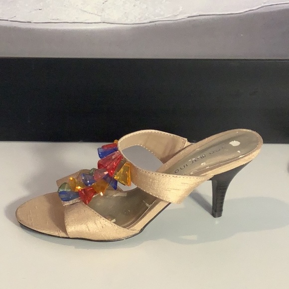 Ann Marino Tan Fabric Multicolor Jewels Slip On Heel Sandal Shoe Sz 6.5 - Picture 5 of 11